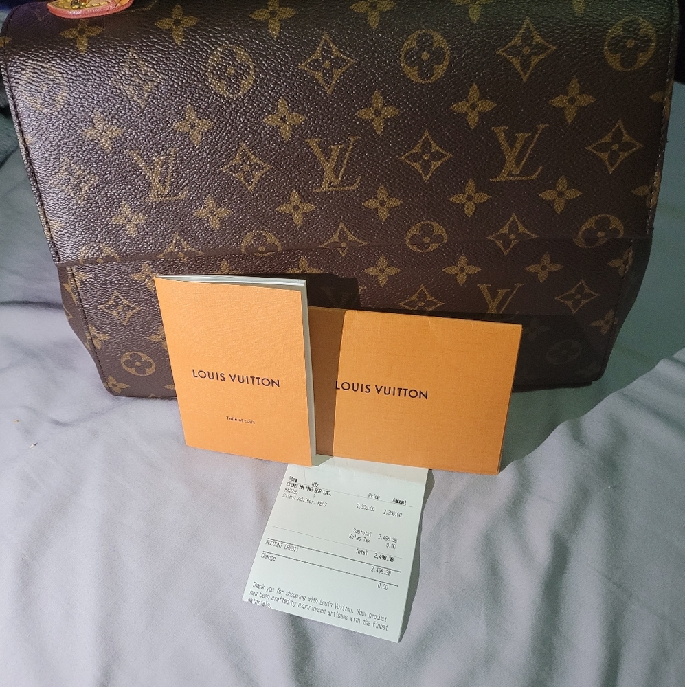 Cuny monogram LV bag